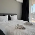 1br With Panoramic View Balcony And Designated Parking Space Апартаменты *