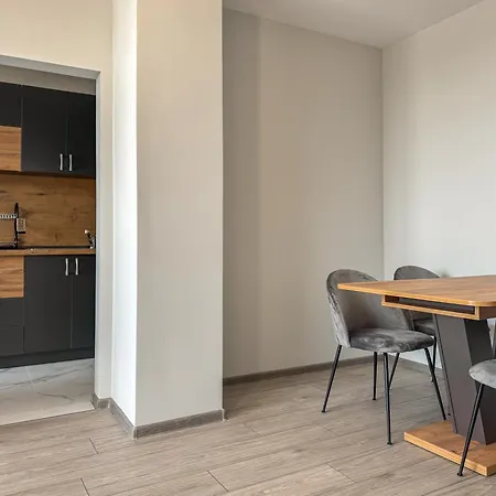 Stylish 1br - Free Parking & Panoramic View By Flat Manаger Apartment *