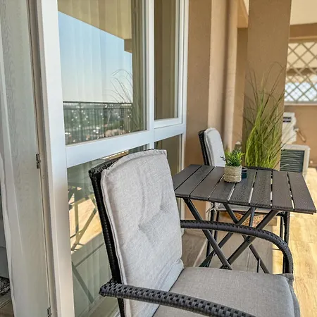 Stylish 1br - Free Parking & Panoramic View By Flat Manаger Apartment *