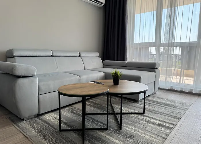 Apartment 1br With Panoramic View Balcony And Designated Parking Space